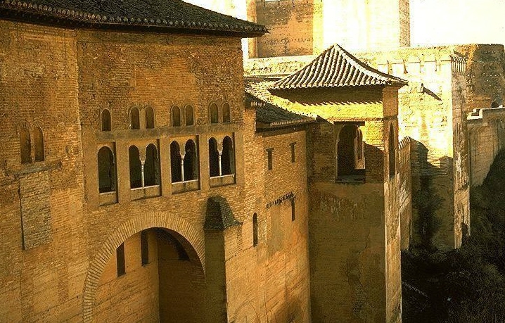 Pared exterior de la Alhambra